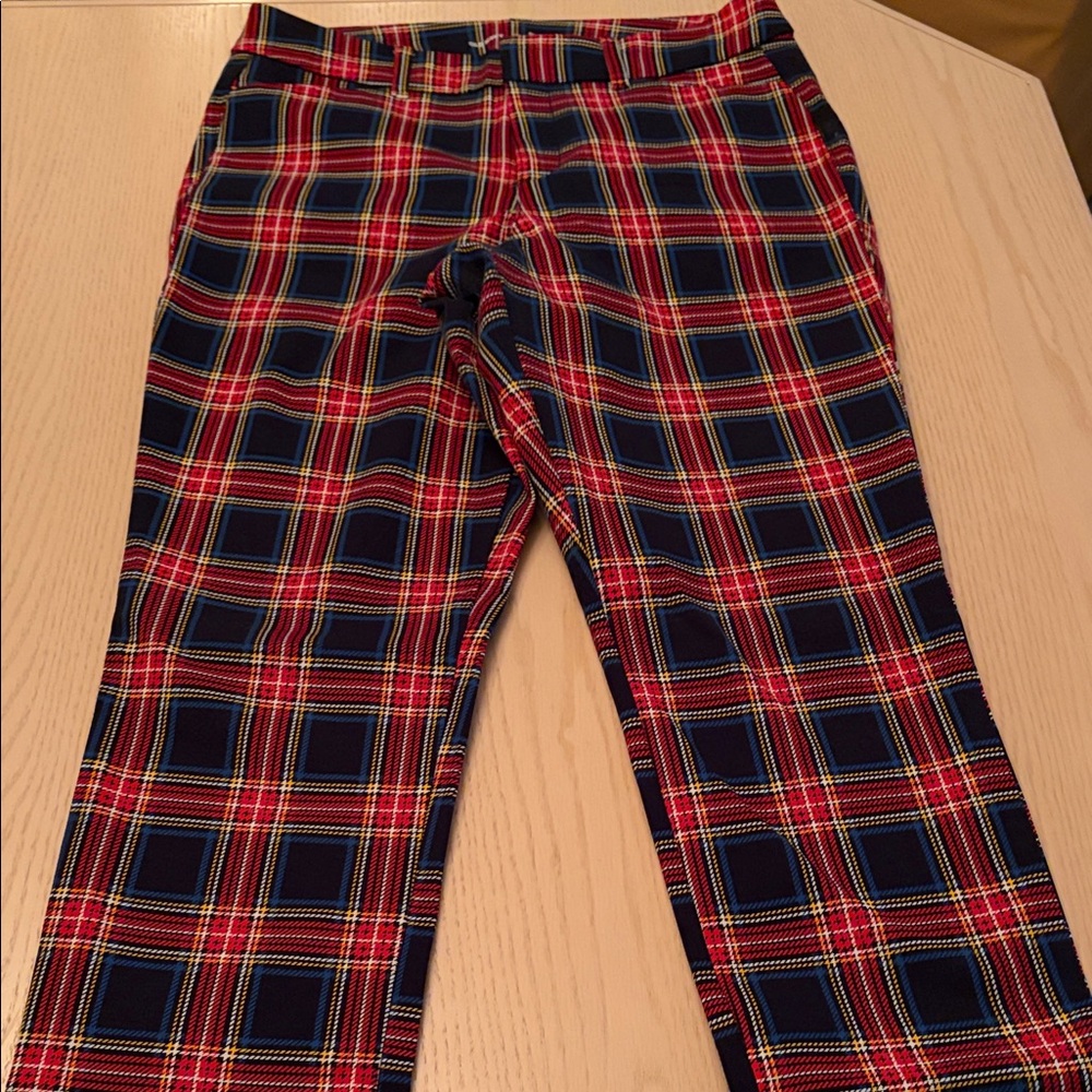 Old Navy women's Plaid Pants in Red and Blue